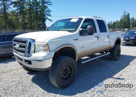 2005 Ford F-250 Lariat/Xl/Xlt z USA, uszkodzony, nr VIN 1FTSW21P05EB22026